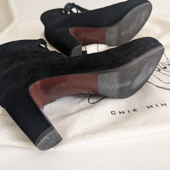 Chie Mihara Black Suede Ankle Booties Sz 8.5 - Picture 4 of 4